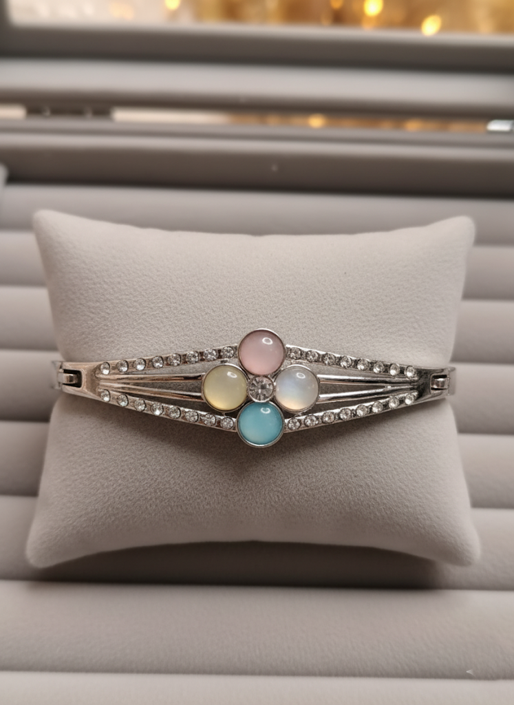 Silver-Tone Four-Petal Ad with hydro crystal Bracelet