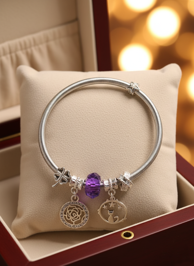 Regal Crown dangling Charm bracelet - Image 5