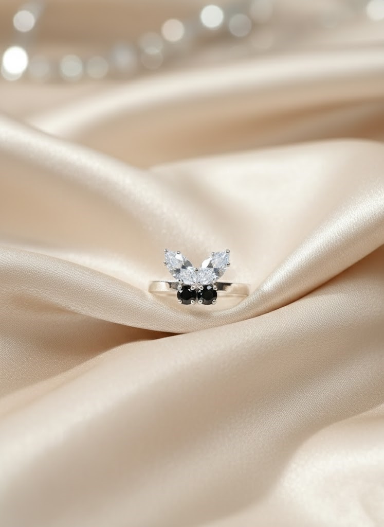 The Monochromatic Butterfly Ring - Image 2