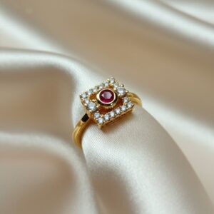 The "Geometric Halo" Ring