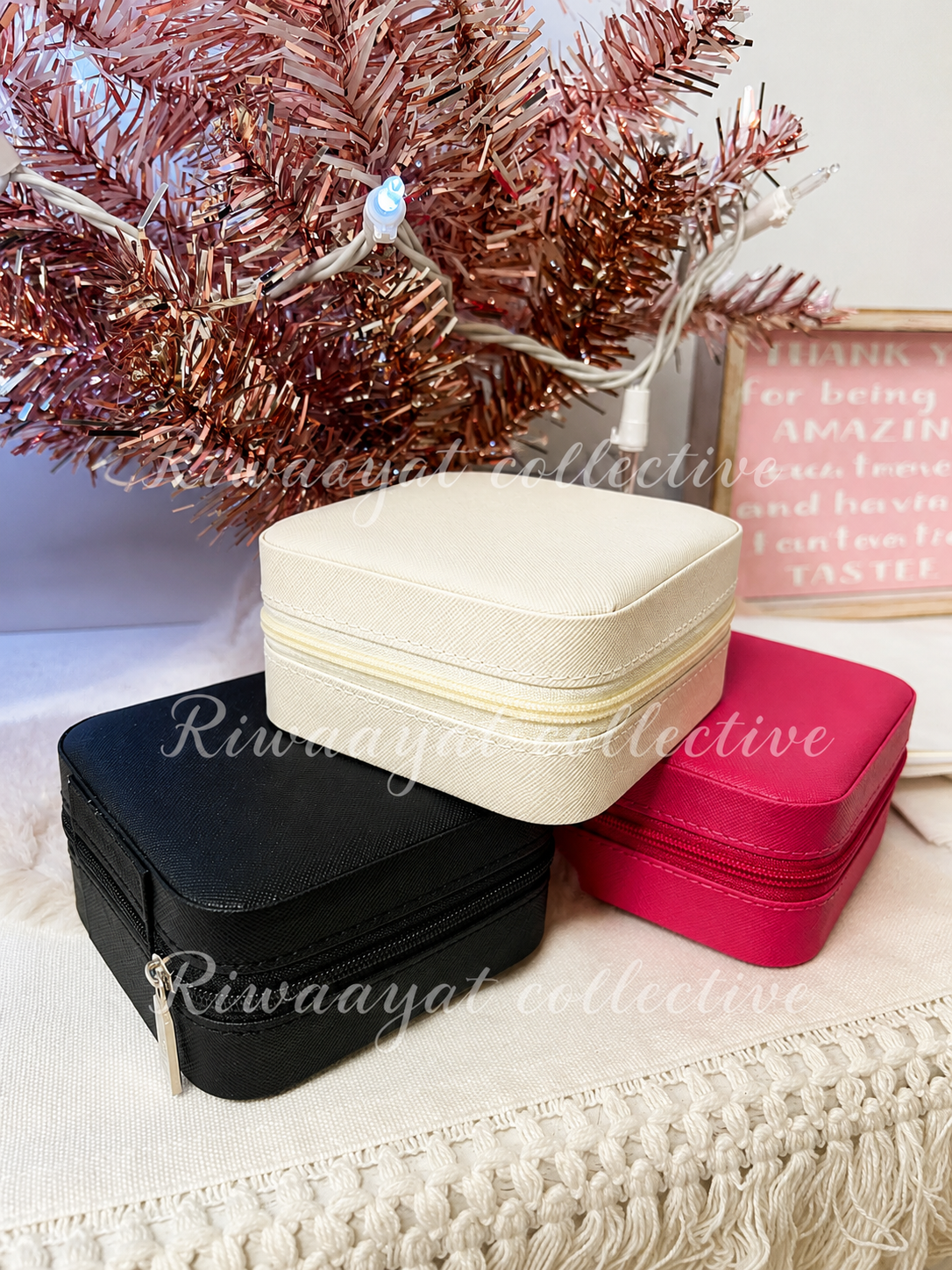 Minimalist Portable Compact Jewelry Organizer - Image 2